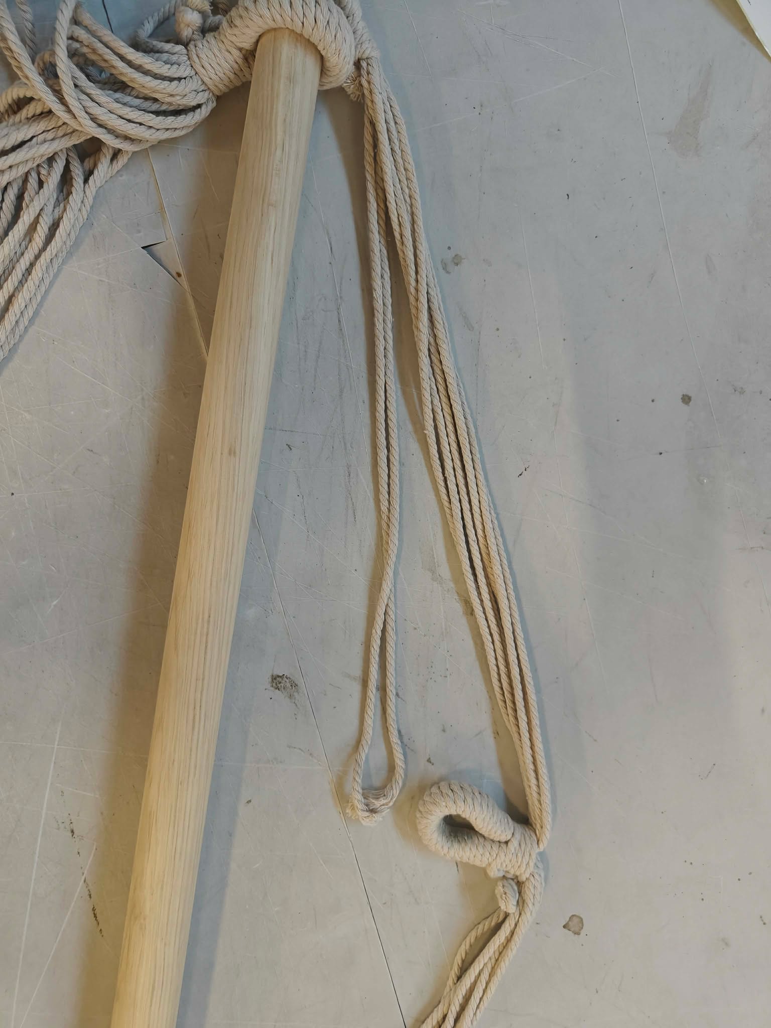 RESIGILAT: Hamac tip leagan suspendat pentru casa sau gradina HM40, crem, cu perne, 130x100cm, 150kg - imagine 2