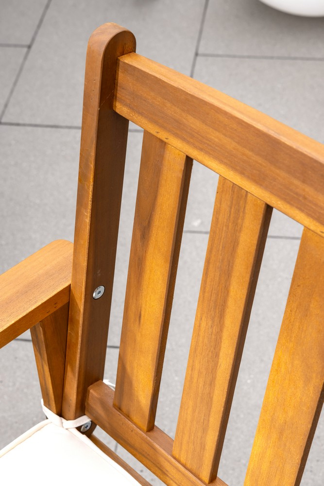 Set mobilier de gradina pentru servirea mesei si relaxare in aer liber, 7 piese din lemn de salcam, cu masa spatioasa pentru terasa, banca si scaune cu perne pentru confort sporit, maro si alb - imagine 6