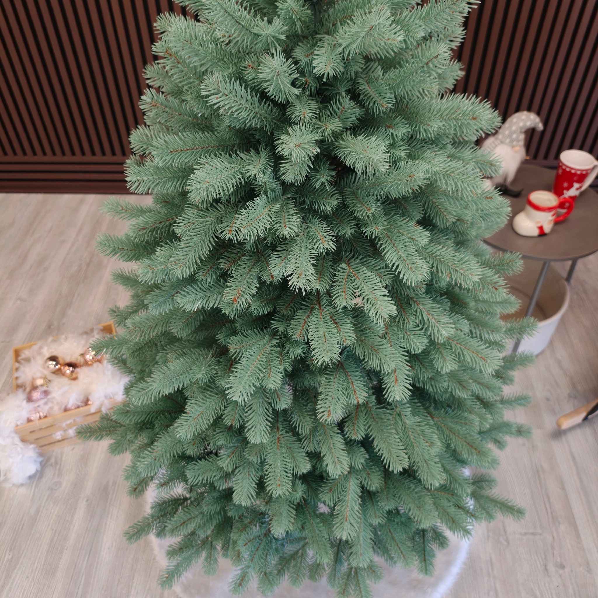 Brad artificial Christmas Deluxe by Sersimo, Kovalivska argintiu, 3D, 150 cm - imagine 4