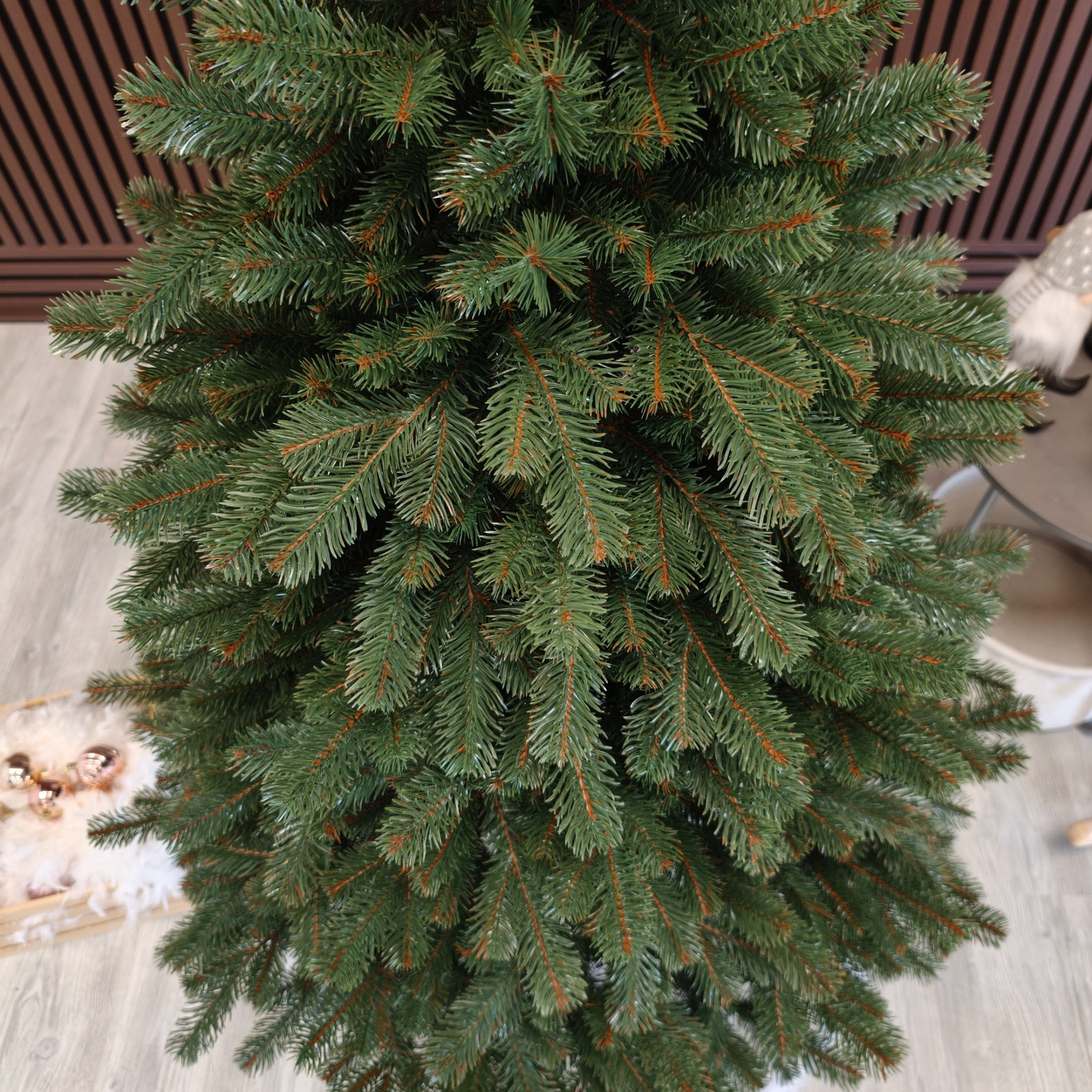 Brad artificial Christmas Deluxe by Sersimo, Kovalivska verde, 3D, 150cm - imagine 7