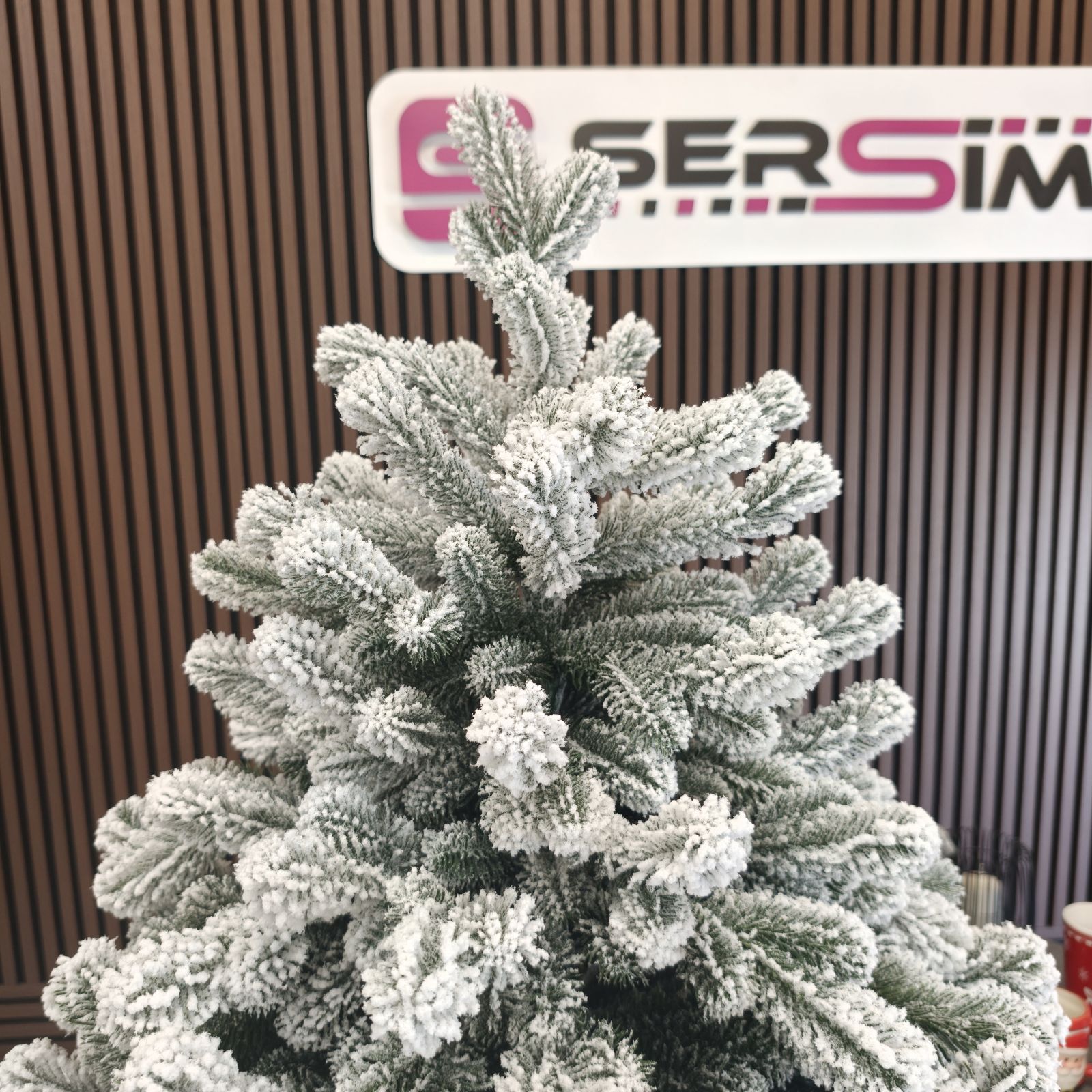 Brad artificial Christmas Deluxe by Sersimo, Kovalivska nins, 3D, 150cm - imagine 13