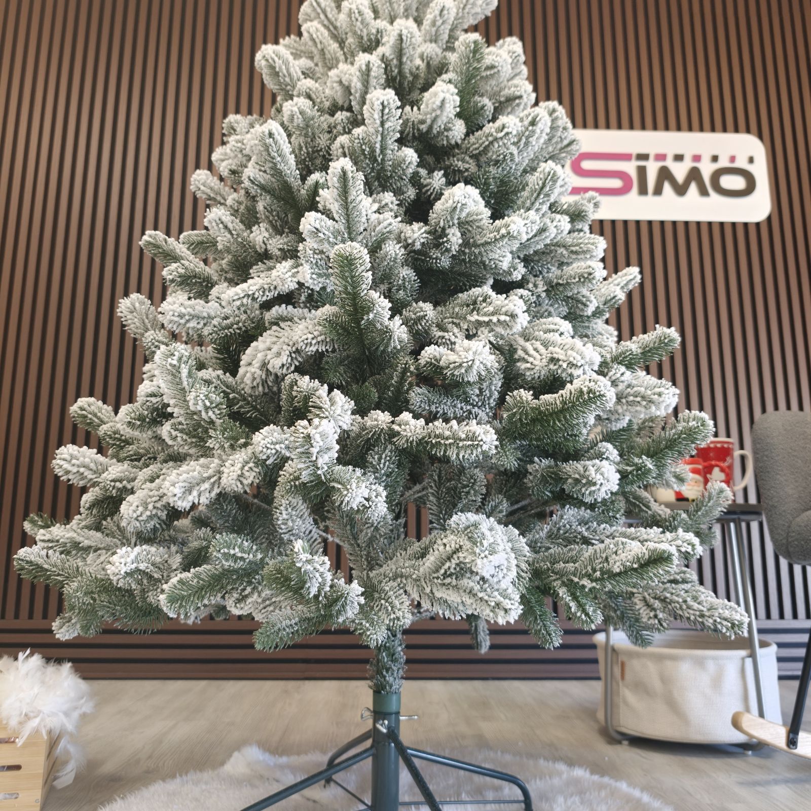 Brad artificial Christmas Deluxe by Sersimo, Kovalivska nins, 3D, 150cm - imagine 2