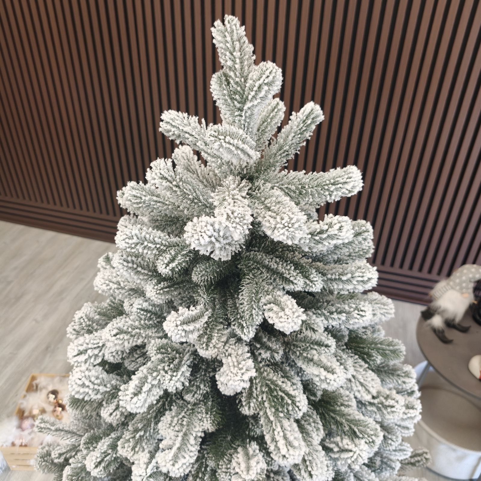 Brad artificial Christmas Deluxe by Sersimo, Kovalivska nins, 3D, 150cm - imagine 14