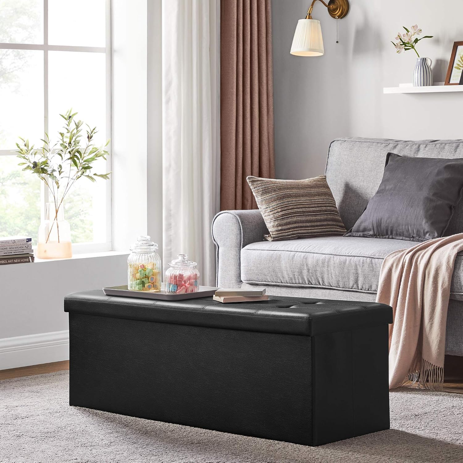 SONGMICS Banca tapitata pliabila cu lada de depozitare 120 L pentru dormitor, living si hol, sezut confortabil, tapiterie din piele ecologica, compartiment interior cu separator, maxim 300 kg, 110x38x38 cm, negru - imagine 5