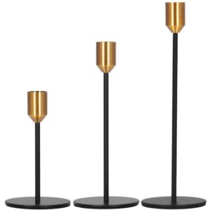Set 3 suporturi decorative pentru lumanari din metal, tip sfesnic, cu inaltimi de 14, 20 si 25 cm, design elegant pentru decoratiuni festive si realizarea aranjamentelor, negru si auriu