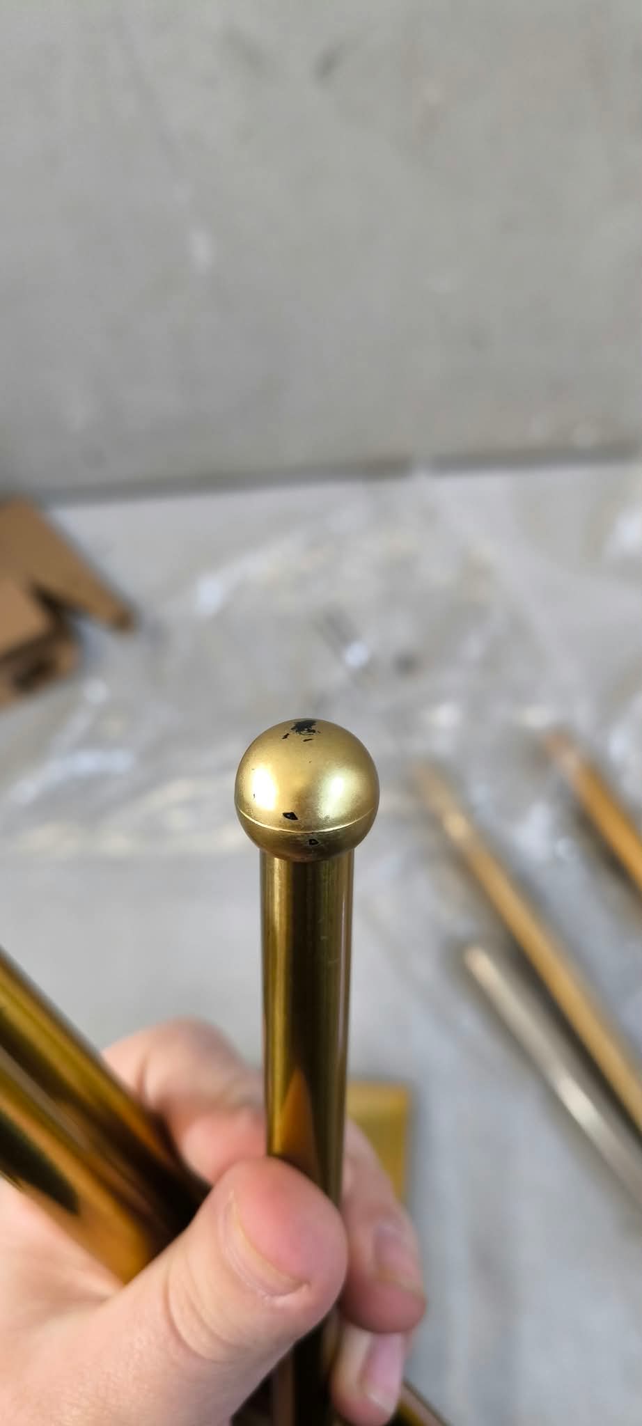 RESIGILAT: Suport cuier pentru prosoape cu 3 brate, inaltime 86cm, auriu lucios - imagine 5