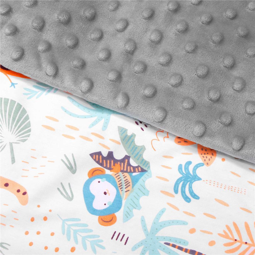 Paturica pentru scoica auto cu gluga integrata, exterior din bumbac 100% si interior moale din material minky, orifici pentru centuri, lavabila la 30°C, 77 x 77 cm, model cu animalute, multicolor - imagine 11